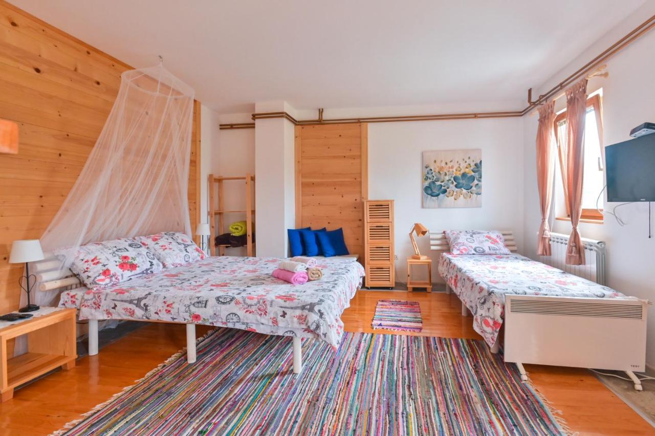 Neva Apartments موكرا غورا المظهر الخارجي الصورة